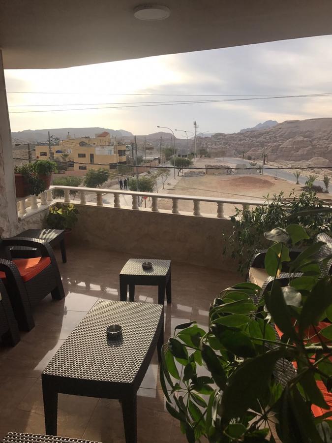 Esperanza Petra Bed & Breakfast Wadi Musa Bagian luar foto