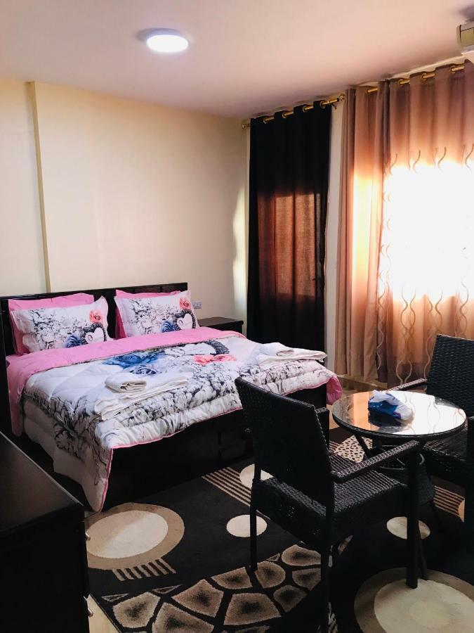 Esperanza Petra Bed & Breakfast Wadi Musa Bagian luar foto